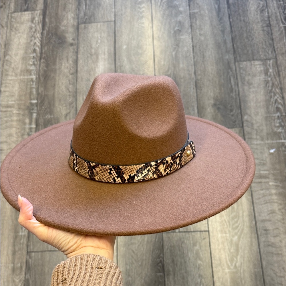 Brown Wide-Brim Hat with Snake Print Band